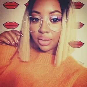 Meet your Posher, Sasha